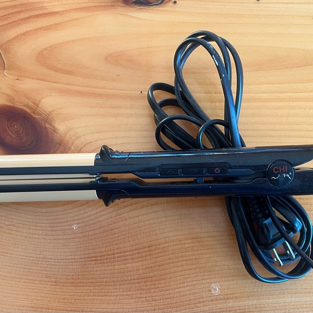 CHI Gold & Black ion Ceramic dual hair iron curl and Straightener - Picture 3 of 5